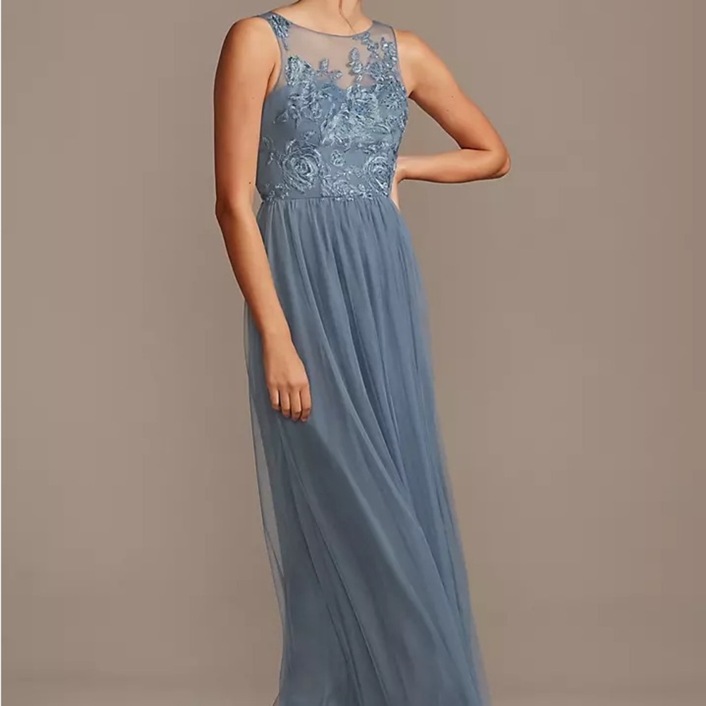 Elegant Blue Sleeveless Evening Gown